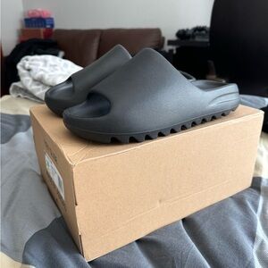 Yeezy Slide Onyx